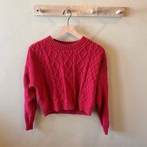 Hollister cropped style cable knit sweater small